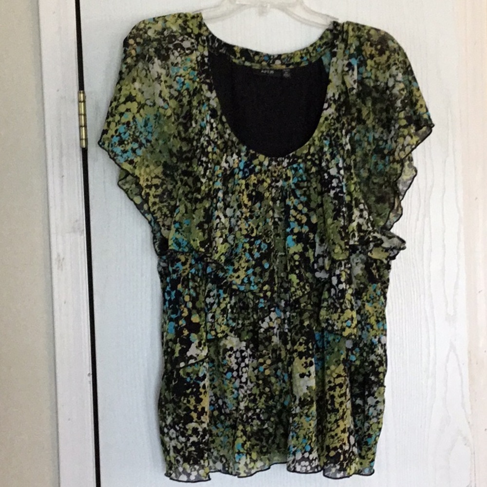 Apt 9 top size 2X